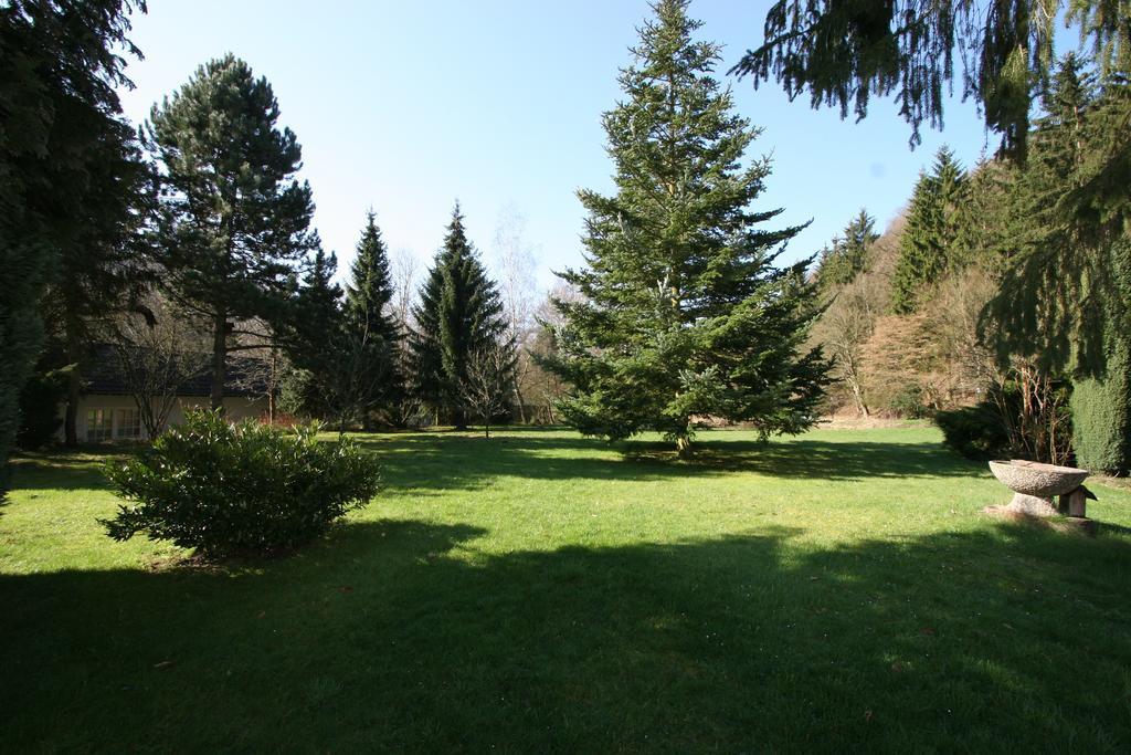 Park Hotel Am Schloss Ettringen  Exterior photo